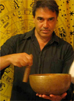 Mauro Pedone - massaggio sonoro con campane tibetane